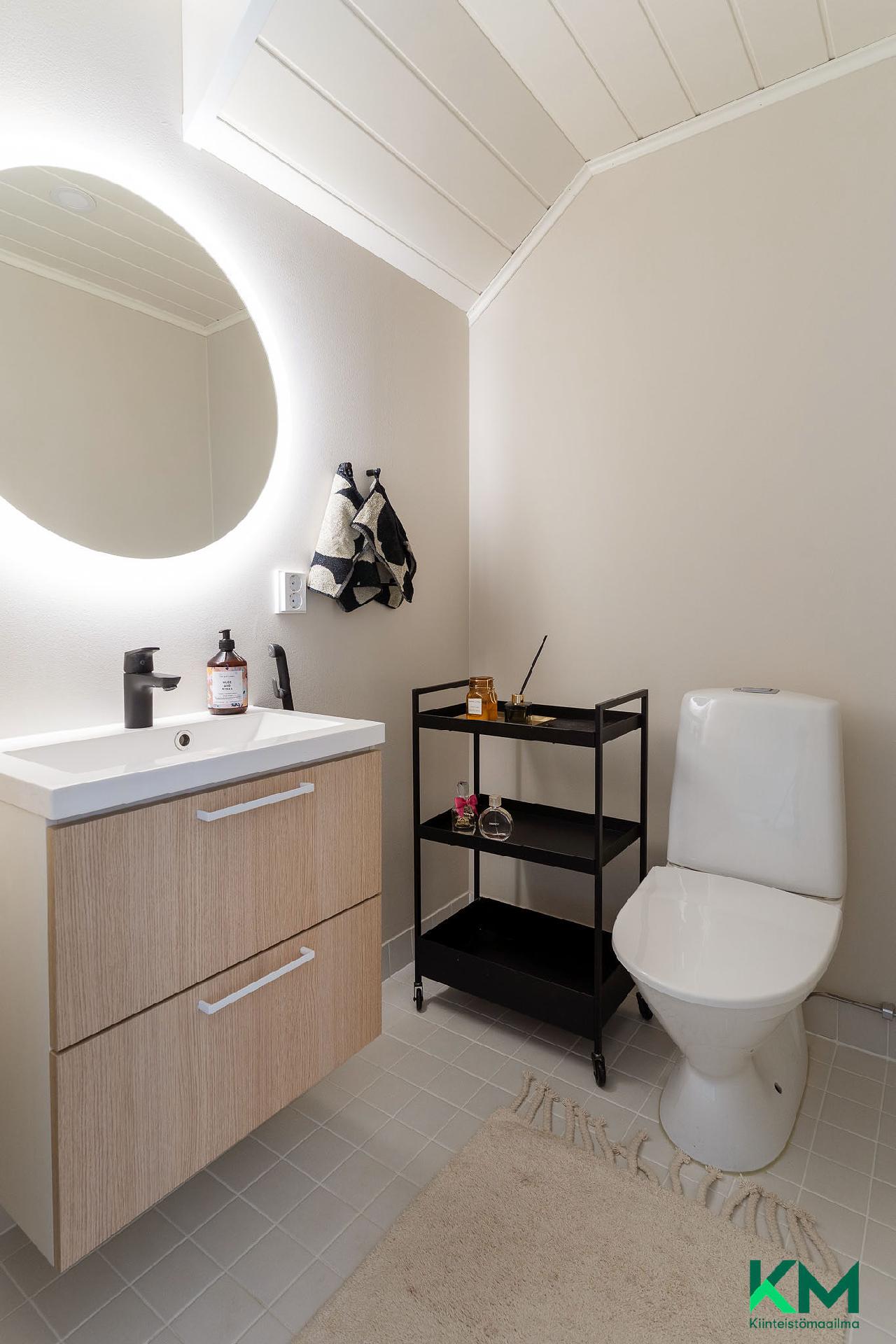 Linnakiventie 1 a, Kurikka, Pirkkala