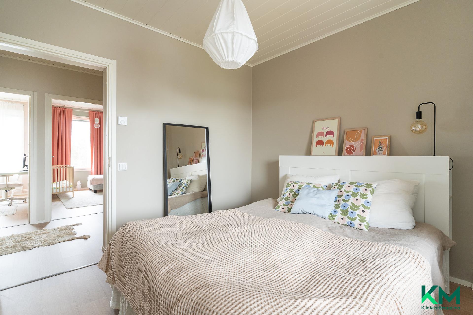 Linnakiventie 1 a, Kurikka, Pirkkala