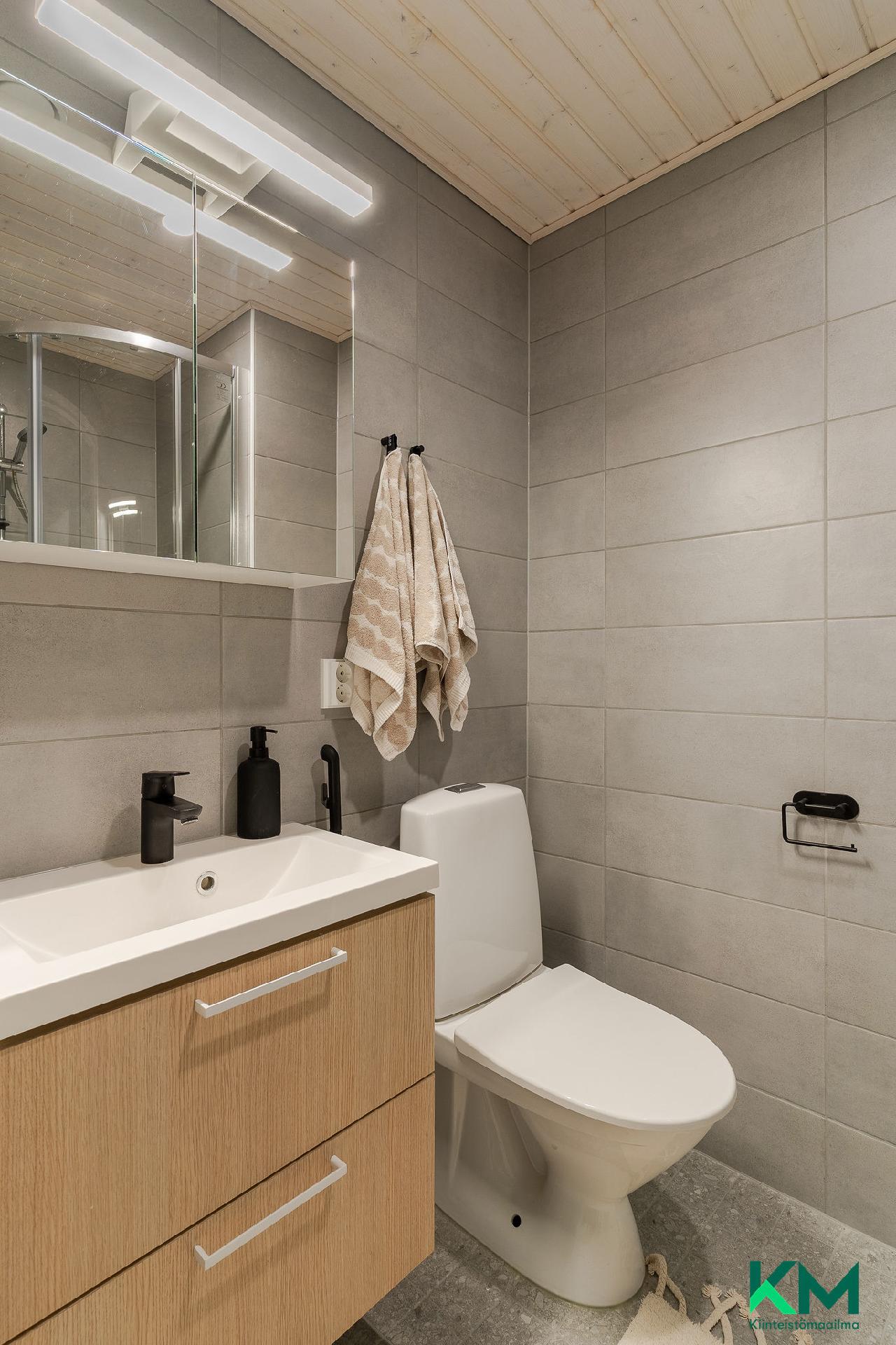 Linnakiventie 1 a, Kurikka, Pirkkala