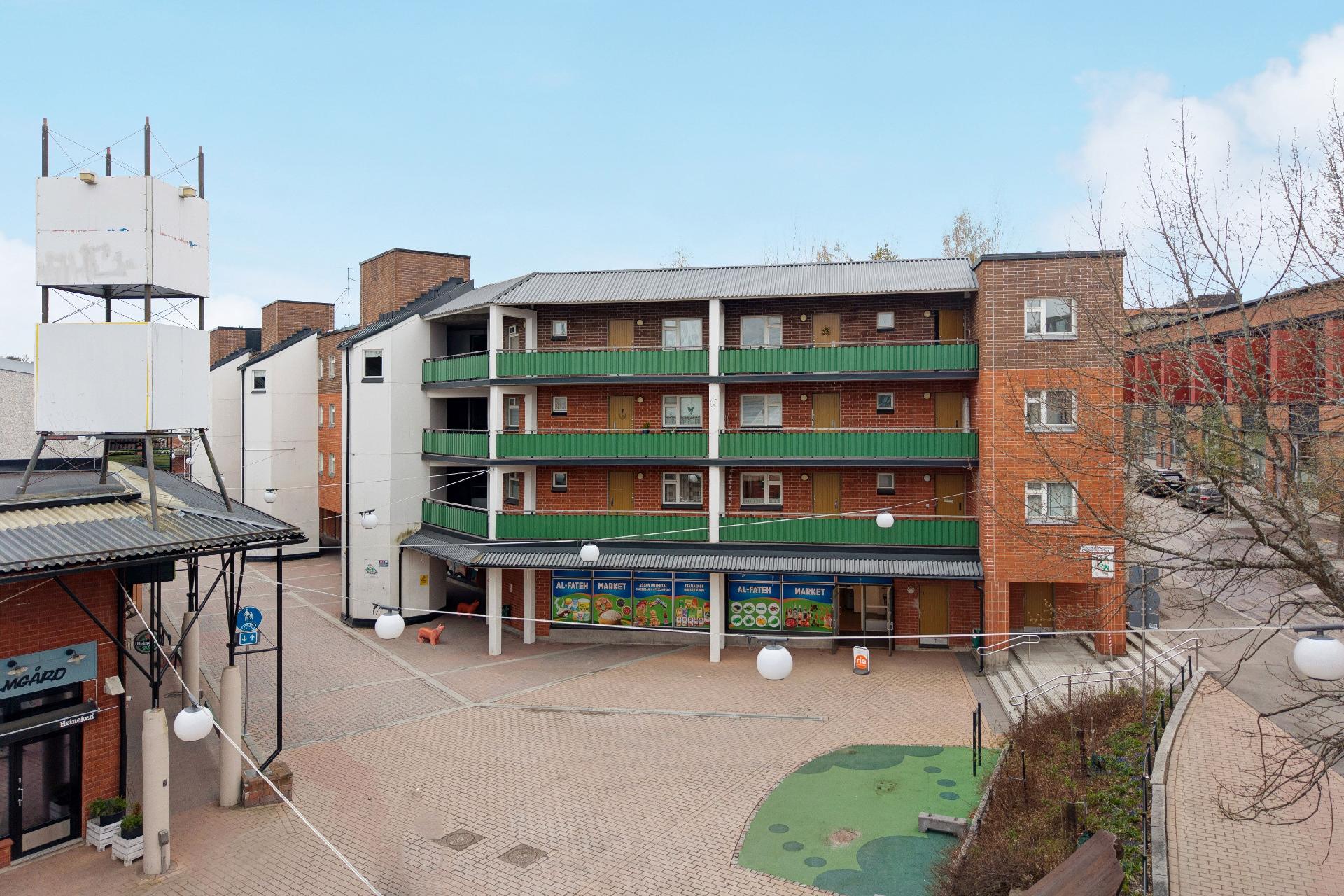 Puustellintie 4, Malminkartano, Helsinki