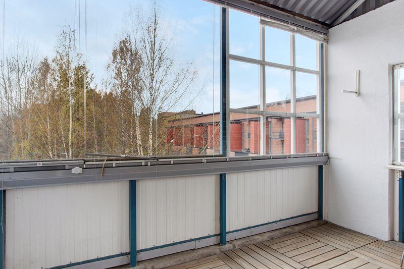 Puustellintie 4, Malminkartano, Helsinki