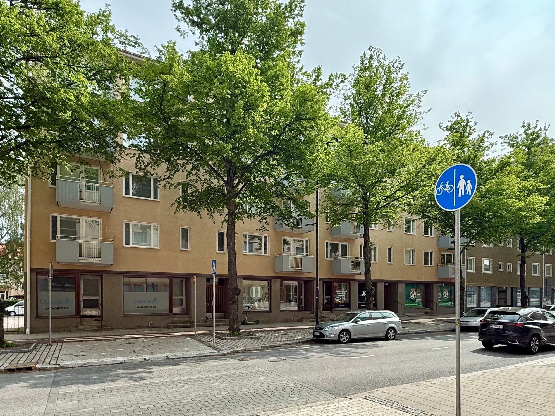 Hämeentie 4, Keinusaari, Hämeenlinna