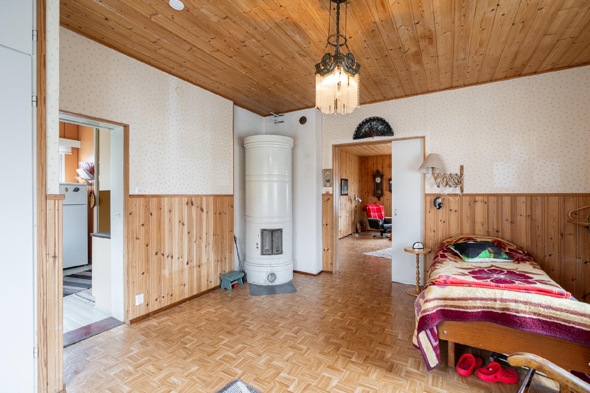 Yläkerran makuuhuone