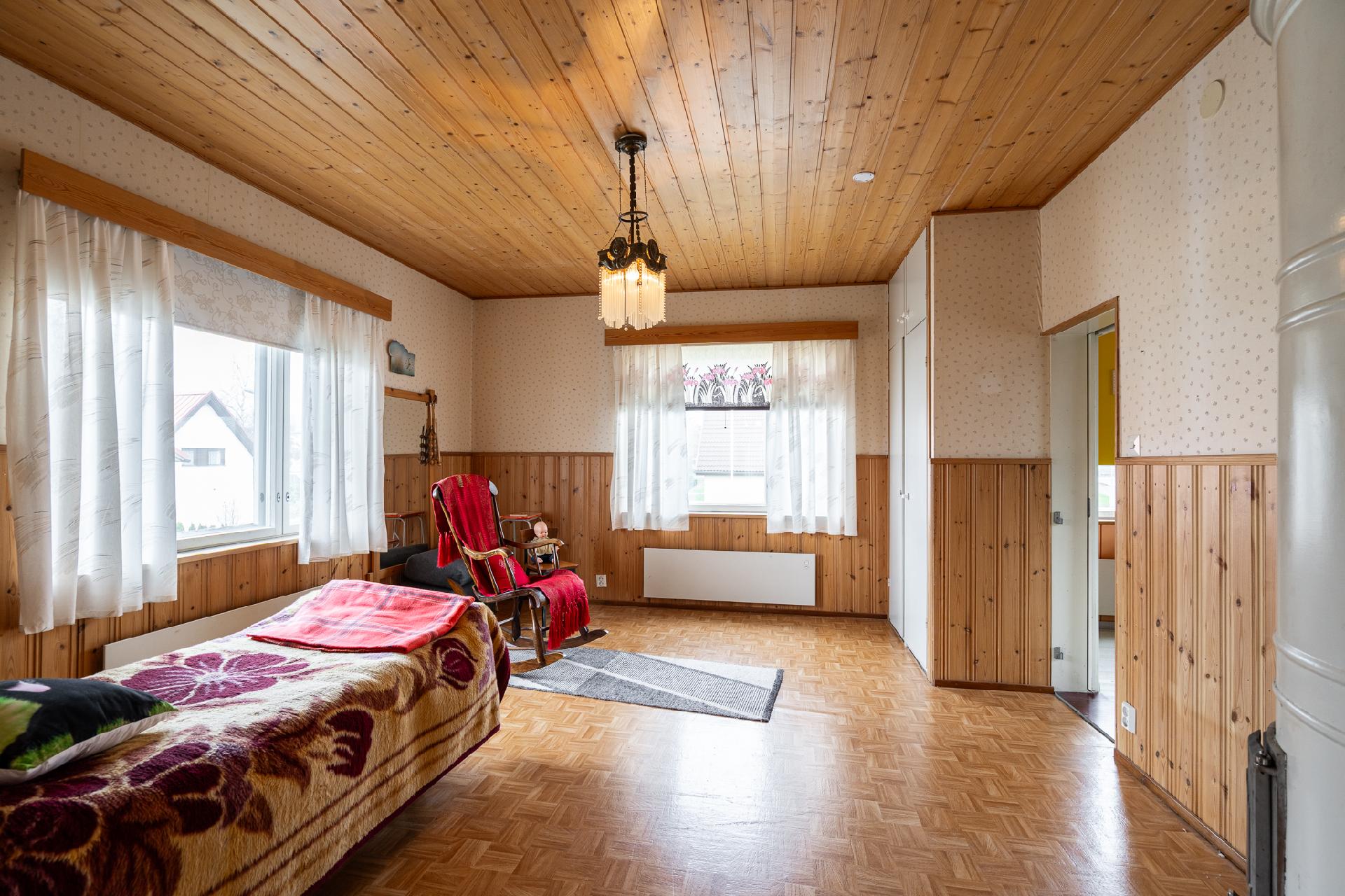 Yläkerran makuuhuone