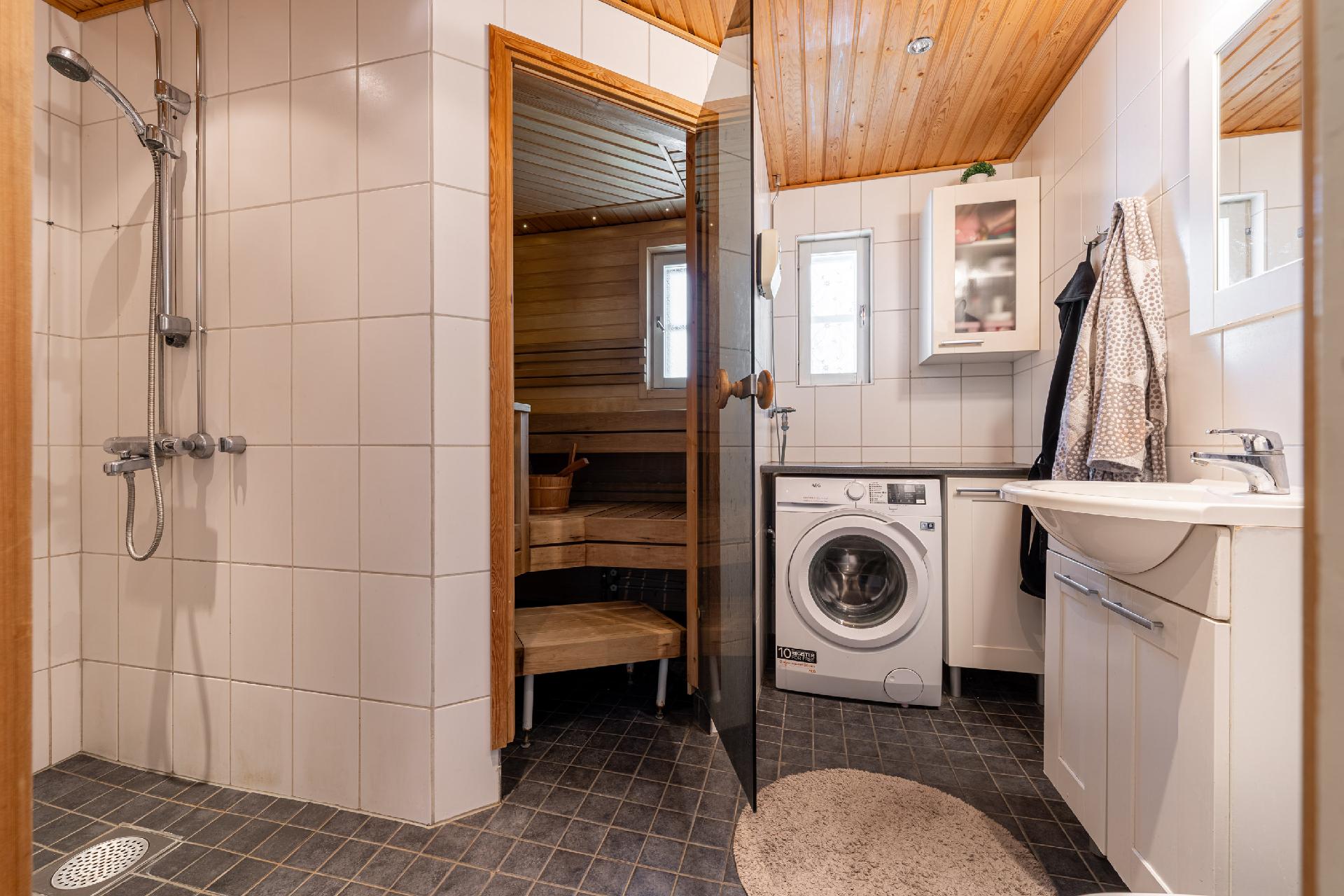 Mäkipirtinkatu 6, Lippumäki, Kuopio