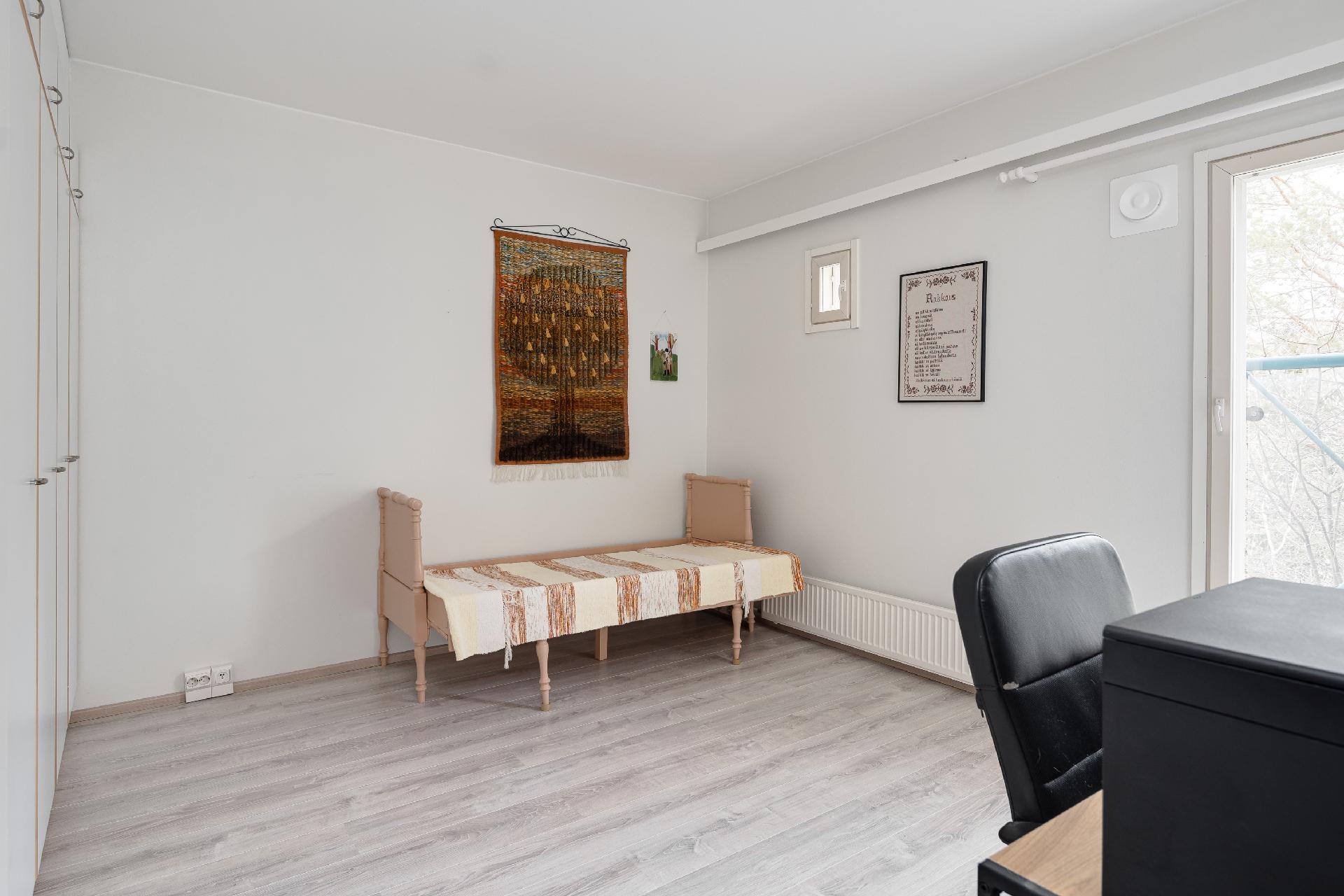 Metsärinne 8, Etelä-Kaskela, Kerava