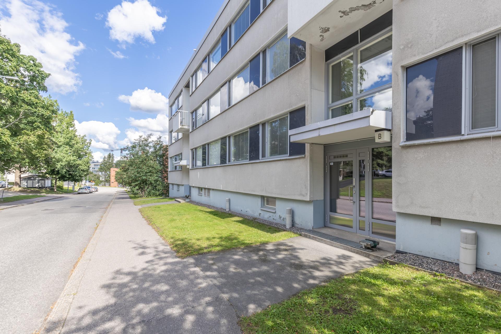 Jäkälätie 5, Tapanila, Helsinki