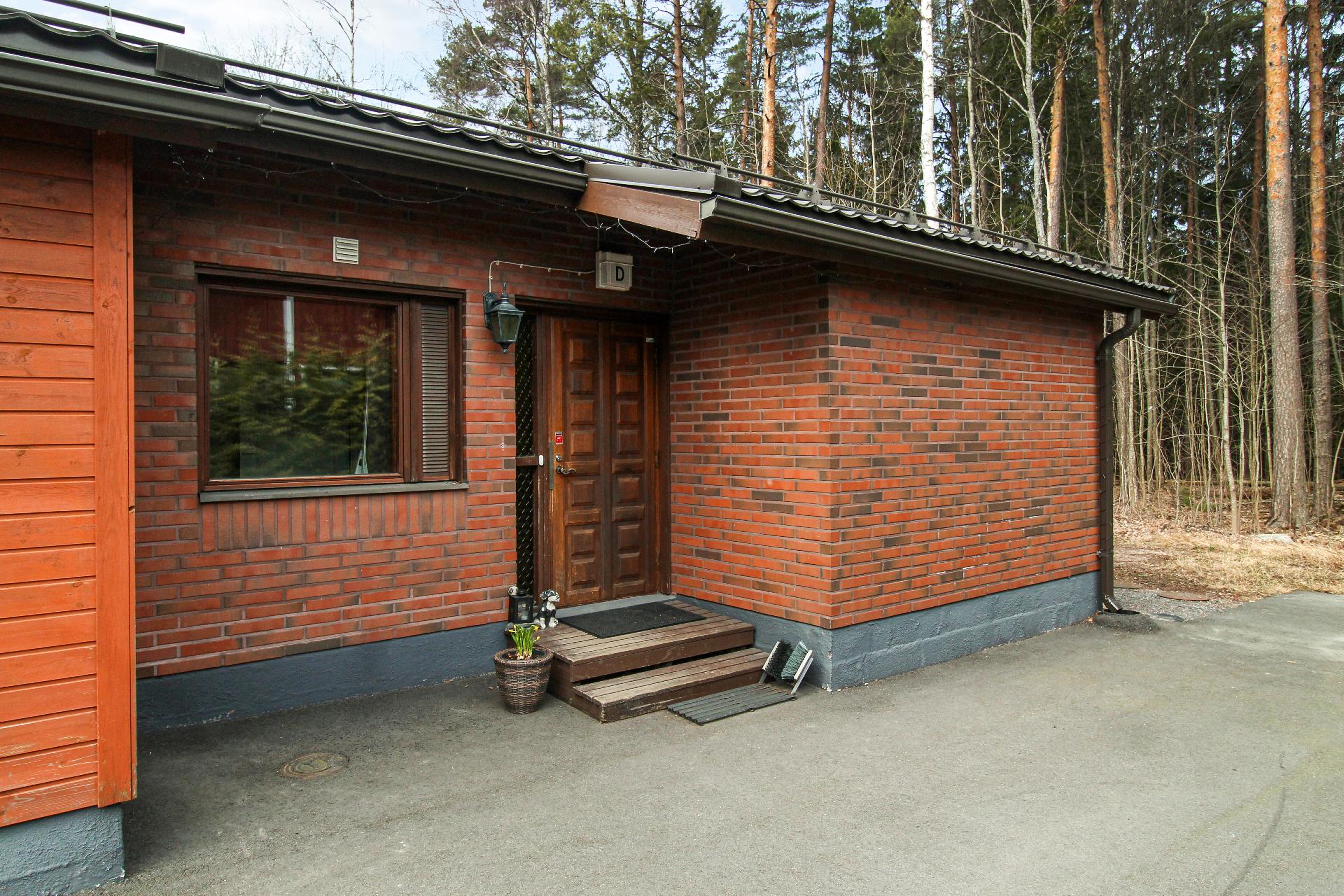 Kalkkivuorentie 23, Heikinlaakso, Helsinki