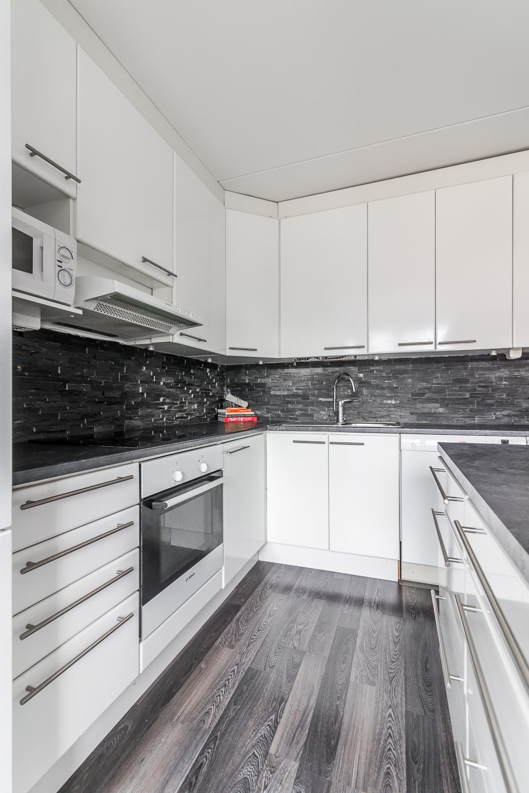 Kruunaajanpolku 3, Tapulikaupunki, Helsinki