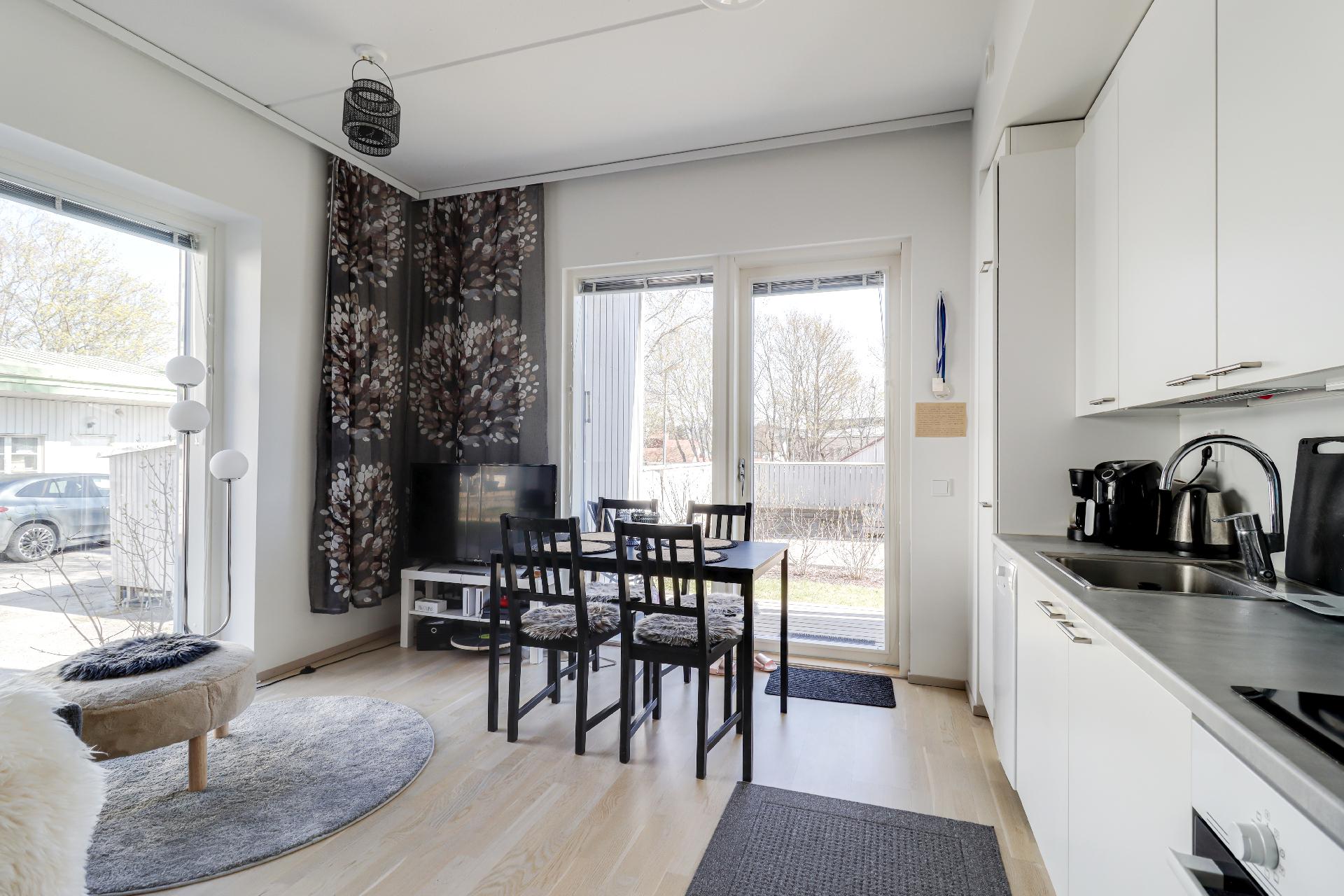 Päivöläntie 17, Tapanila, Helsinki