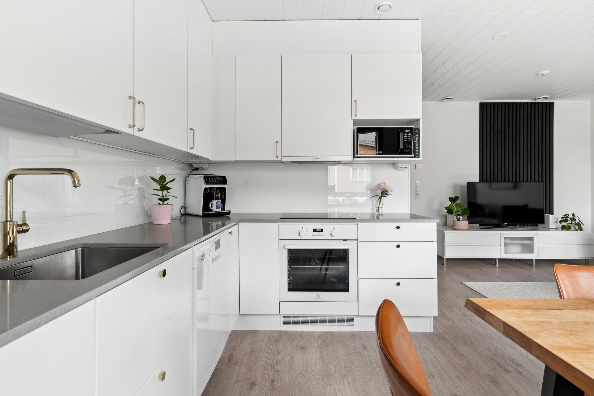 Kirsitie 11, Heikinlaakso, Helsinki