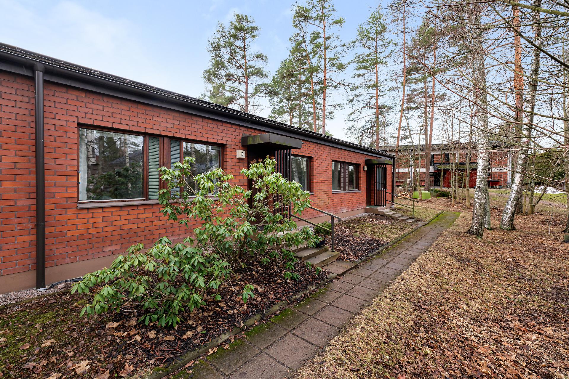 Lauri Mikonpojan tie 19, Laajasalo, Helsinki