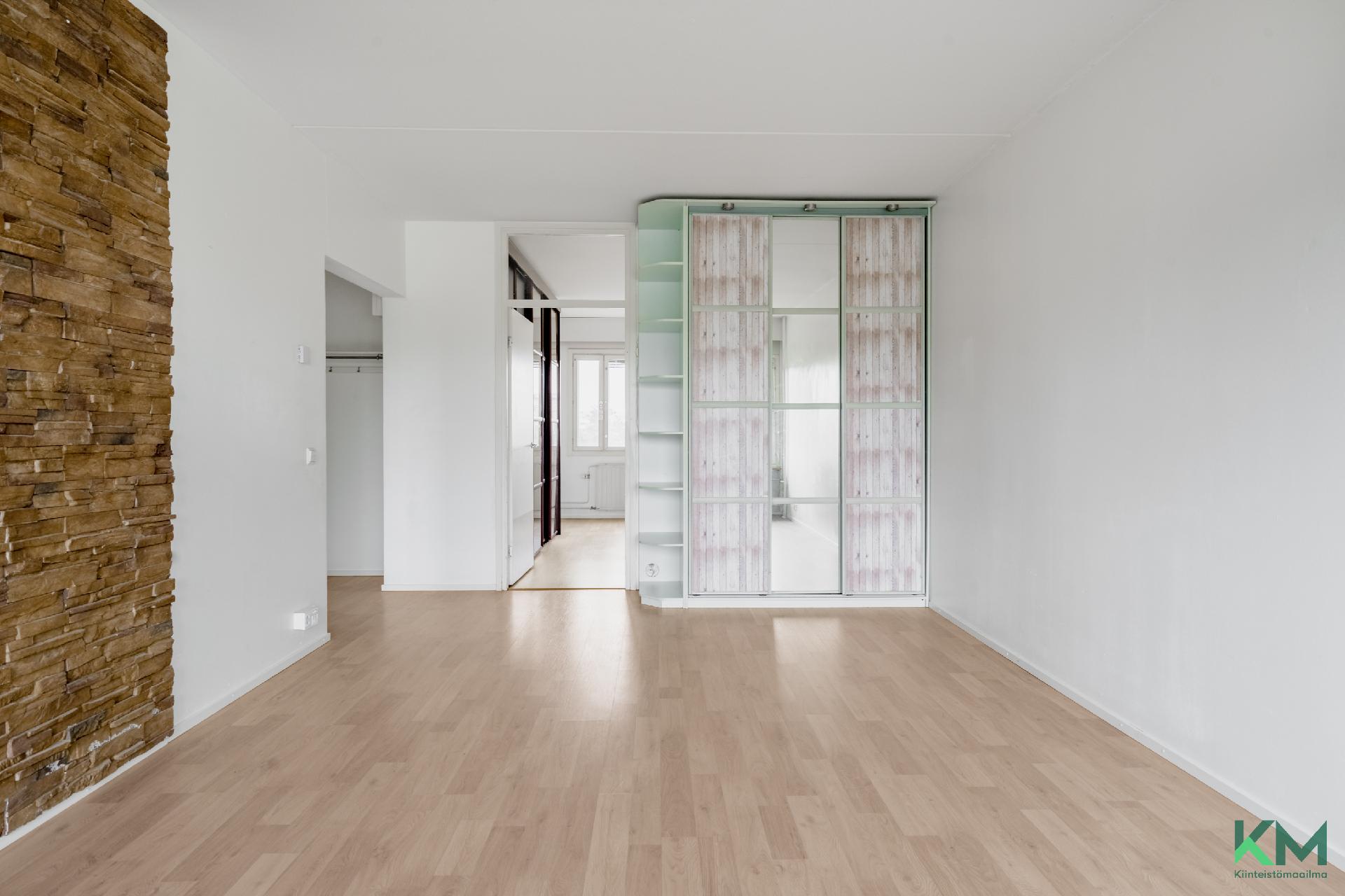 Kaarikuja 4, Kontula, Helsinki