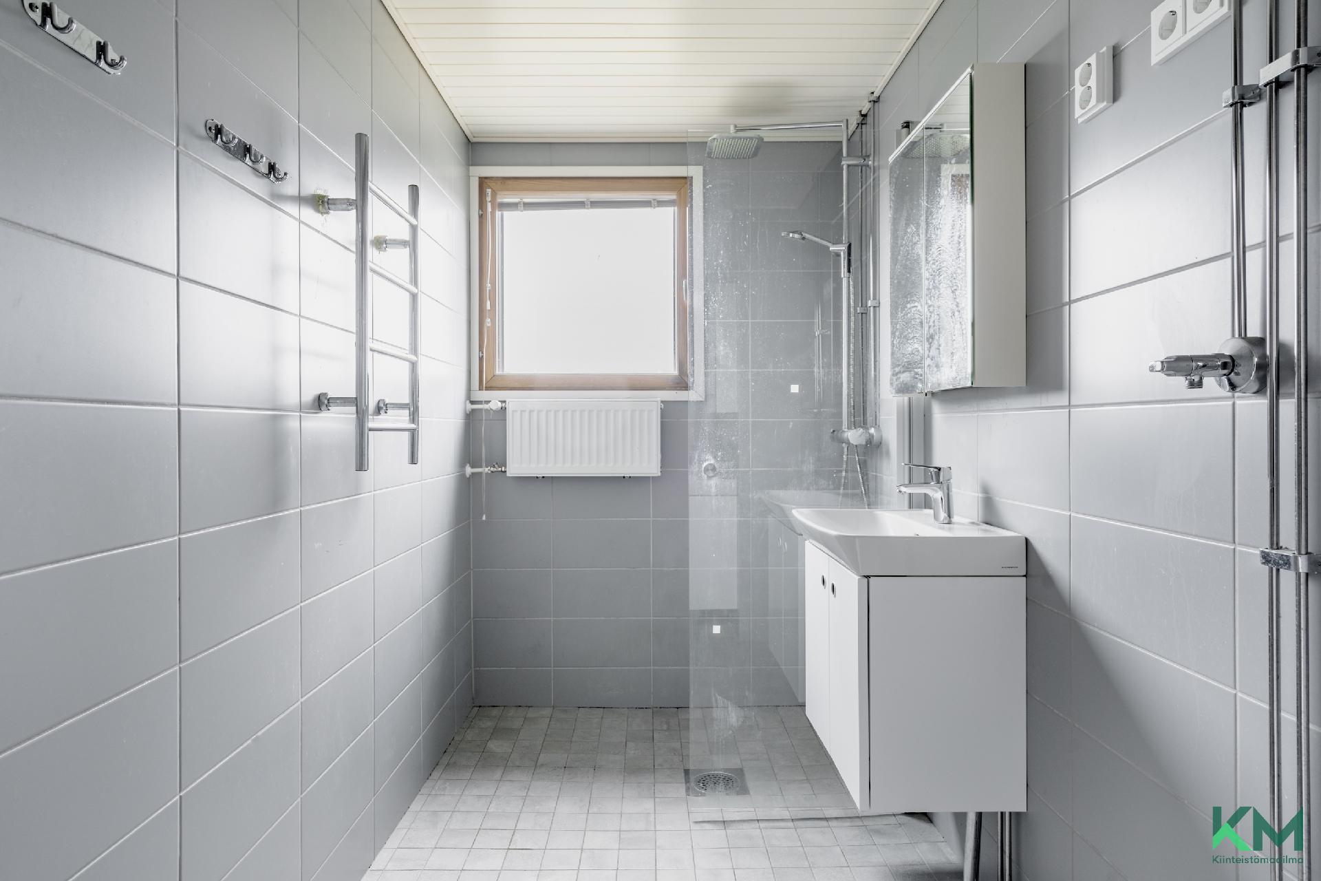 Kaarikuja 4, Kontula, Helsinki