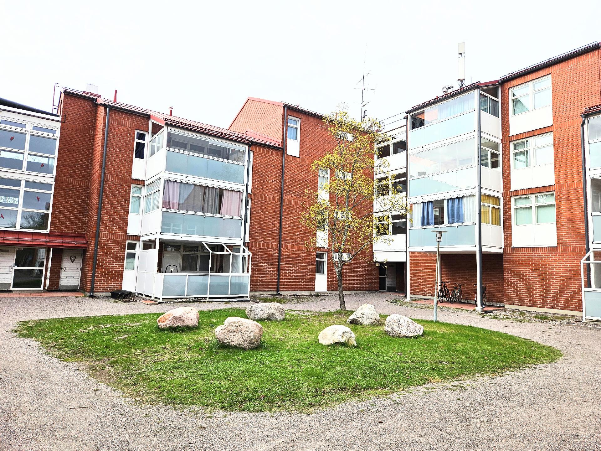Malmin raitti 19, Malmi, Helsinki