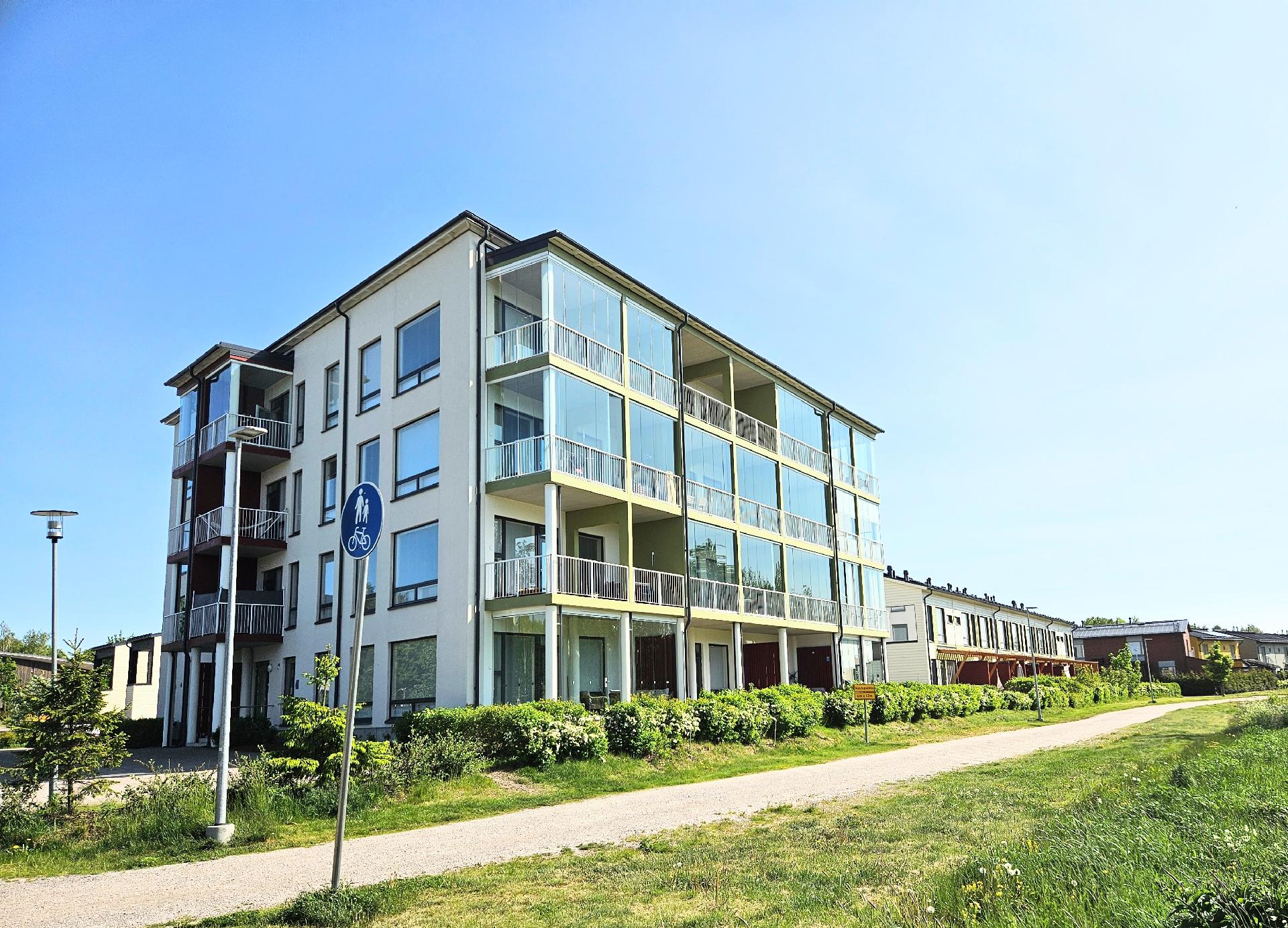 Pilvenpyörteentie 1, Malmi, Helsinki