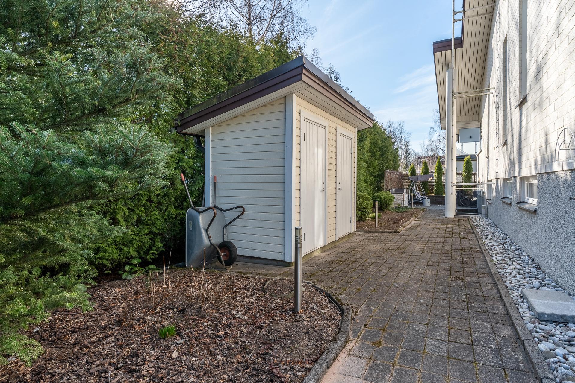 Kortesuontie 5, Tapanila, Helsinki