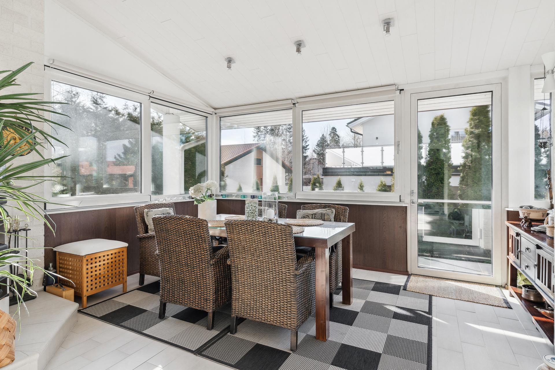 Kortesuontie 5, Tapanila, Helsinki