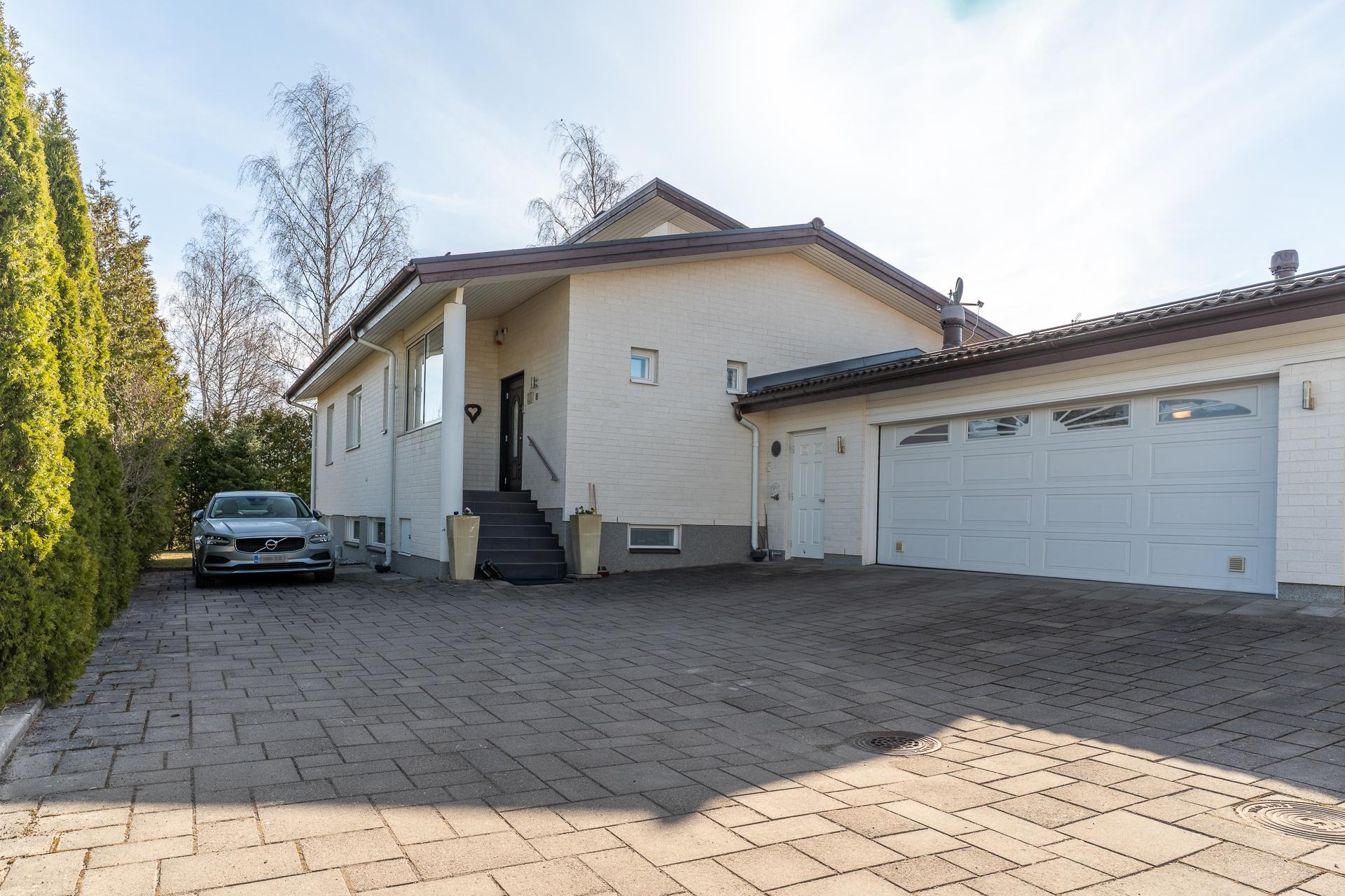 Kortesuontie 5, Tapanila, Helsinki