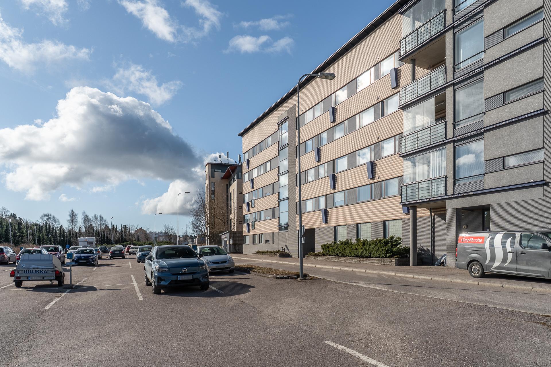 Retkeilijänkuja 4, Vuosaari, Helsinki