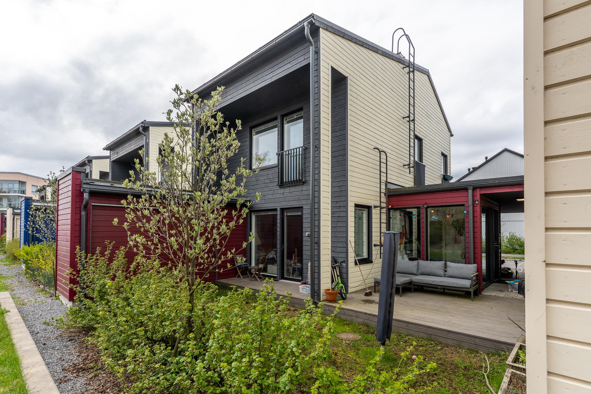 Pilvenpyörteentie 8, Malmi, Helsinki