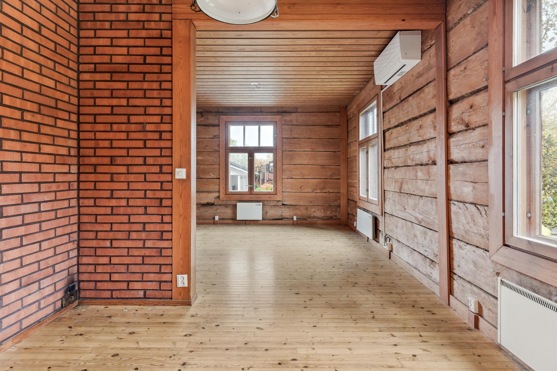 Rasmuksentie 6, Tapaninkylä, Helsinki