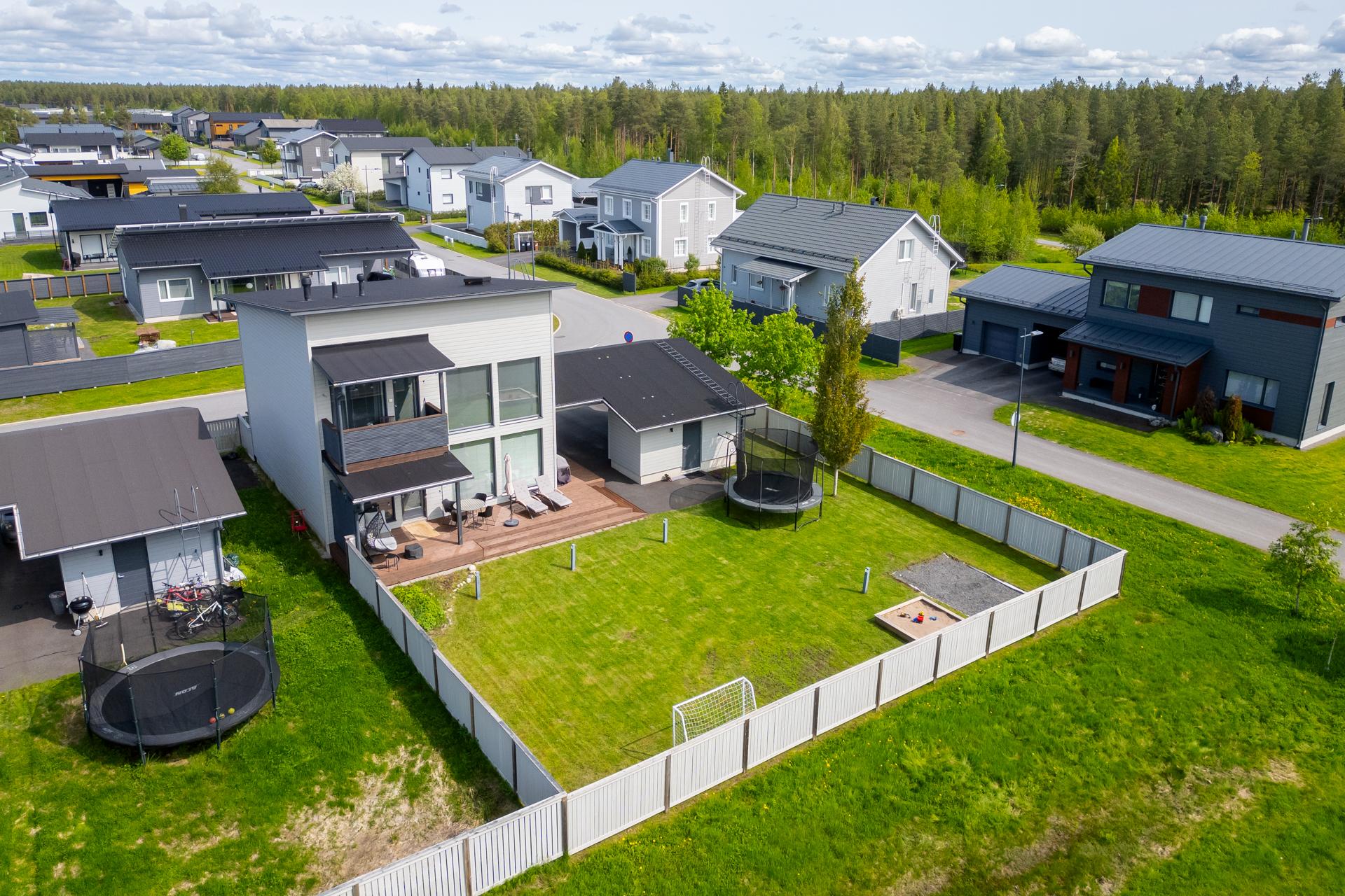Juoksulenkki 14, Kivikkokangas, Oulu