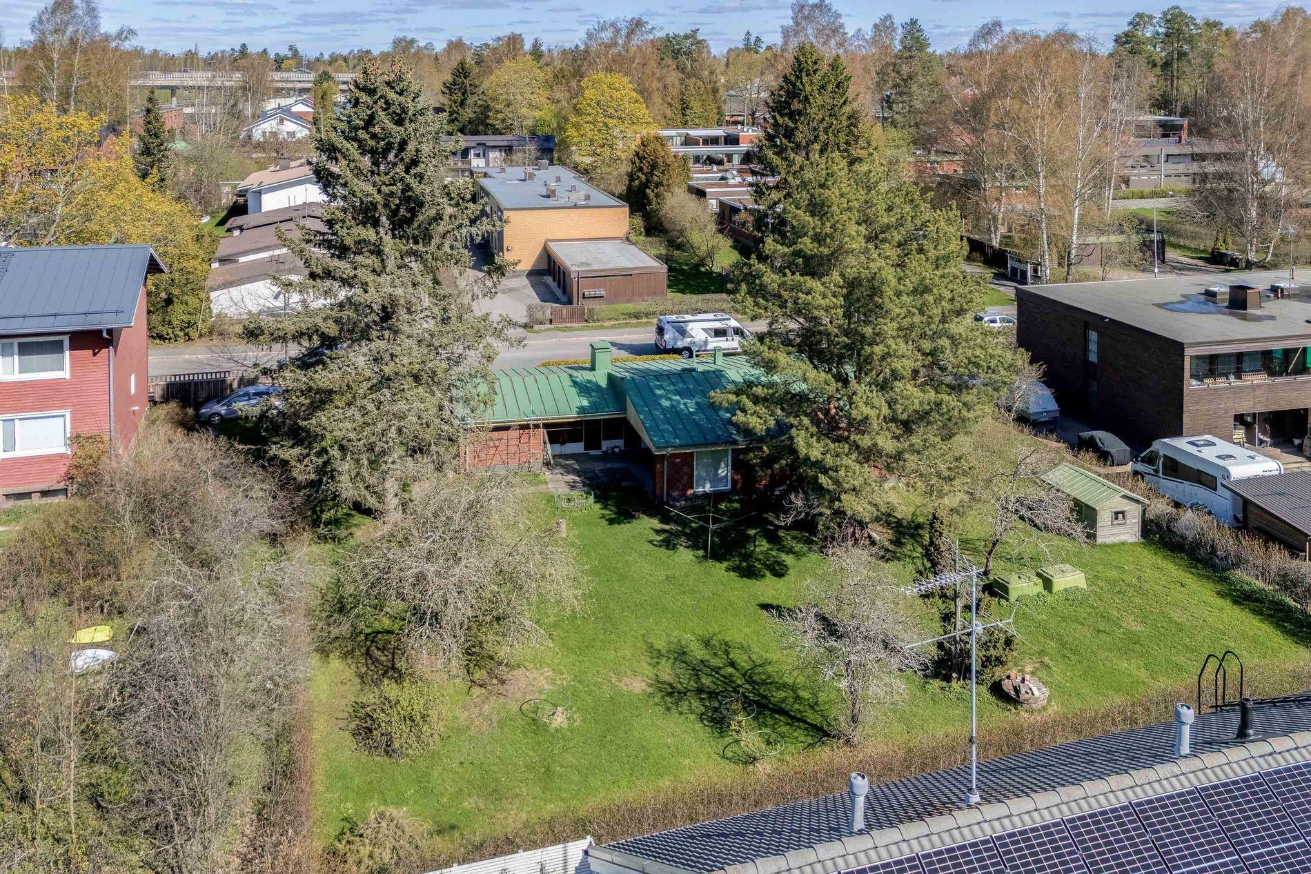 Osuuskunnantie 8, Itä-Pakila, Helsinki