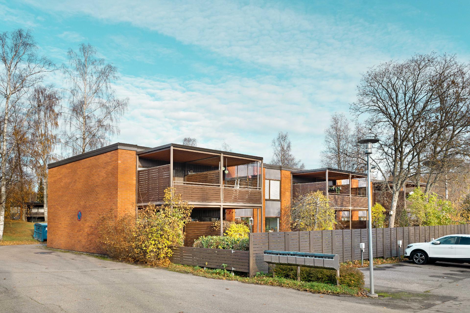 Lukkokuja 1, Varisto, Vantaa