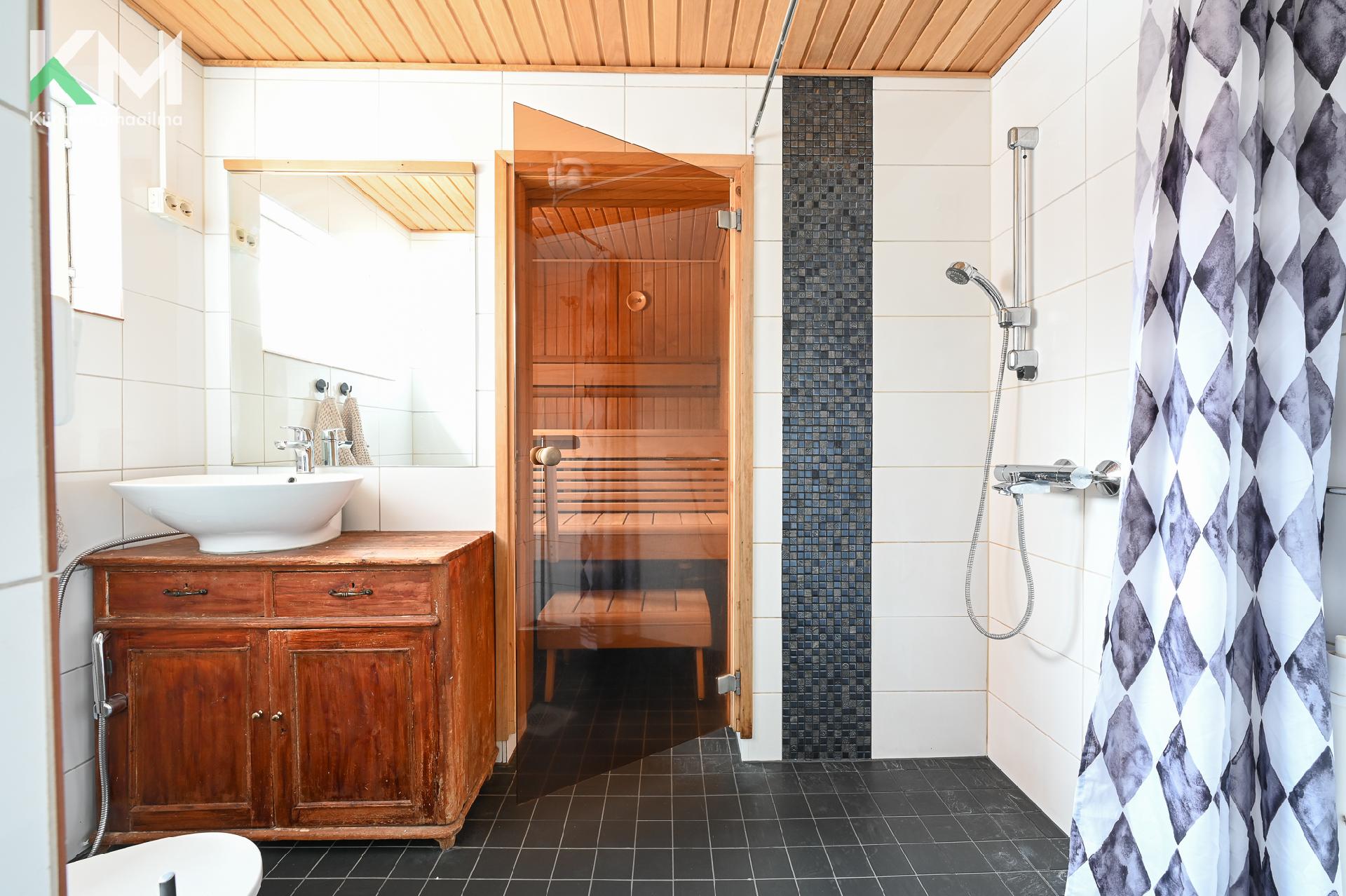 Peltotie 17, Kurikka