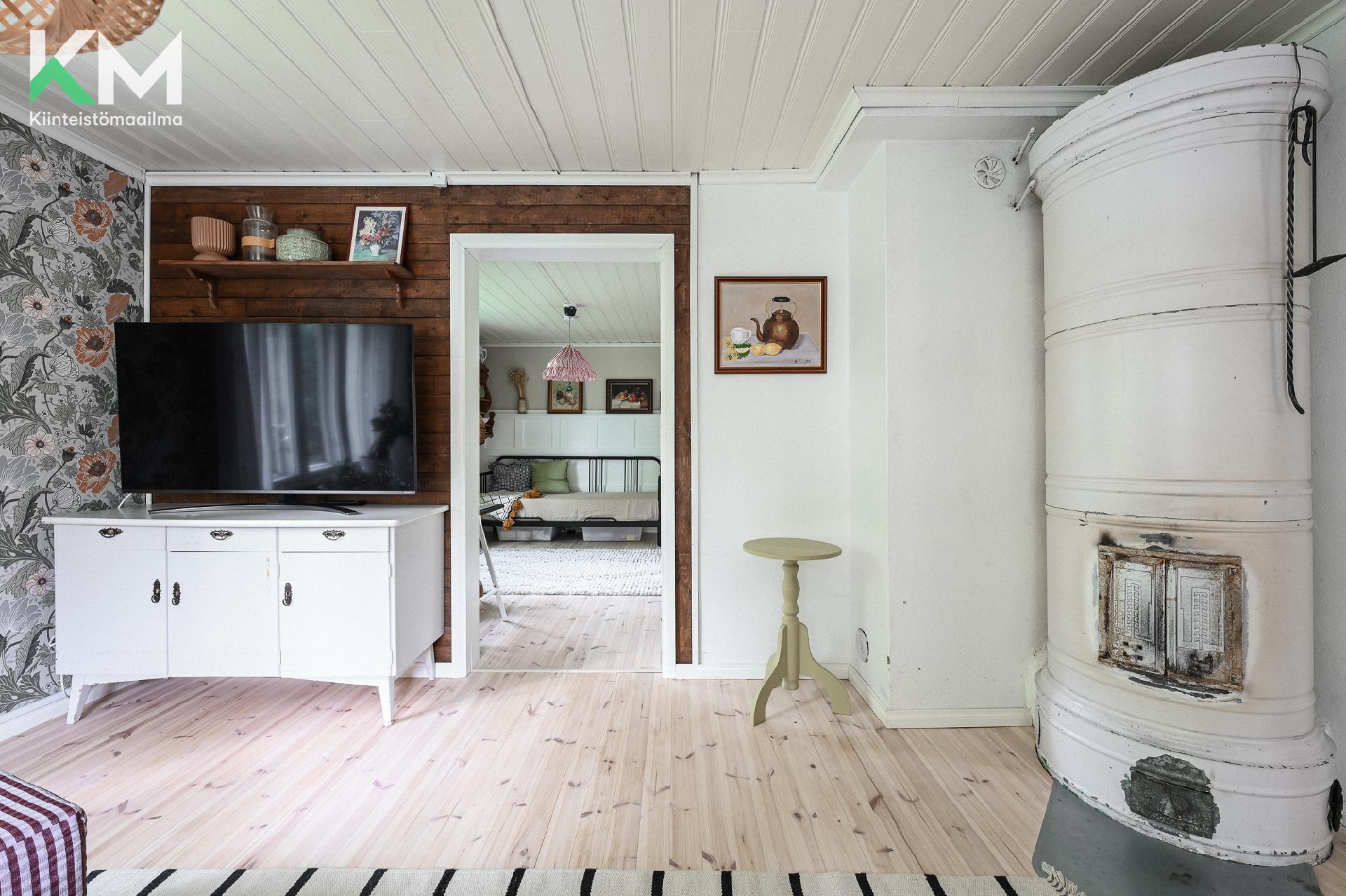 Peltotie 17, Kurikka