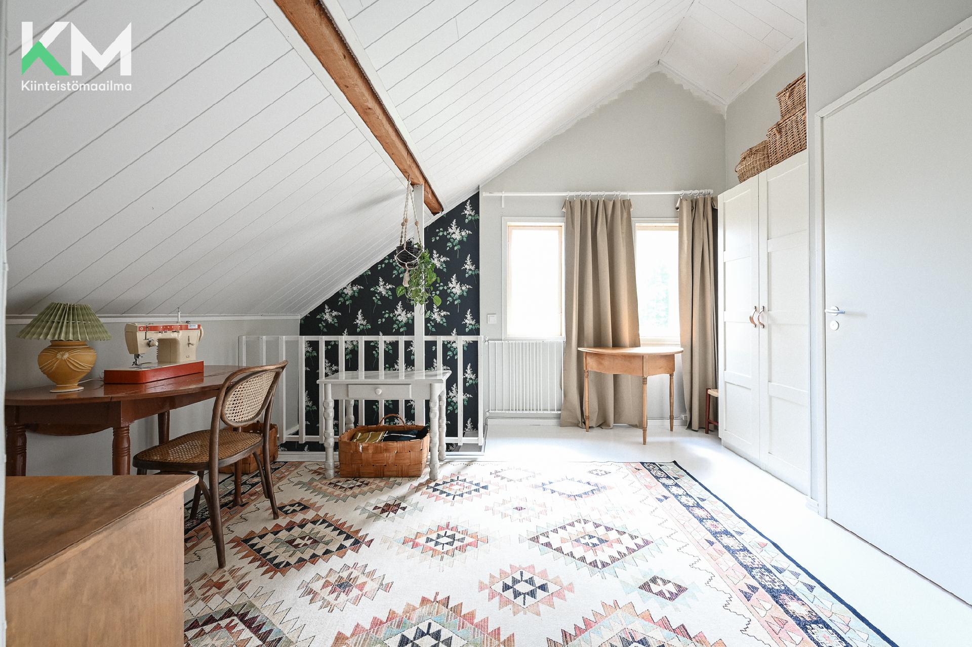 Peltotie 17, Kurikka