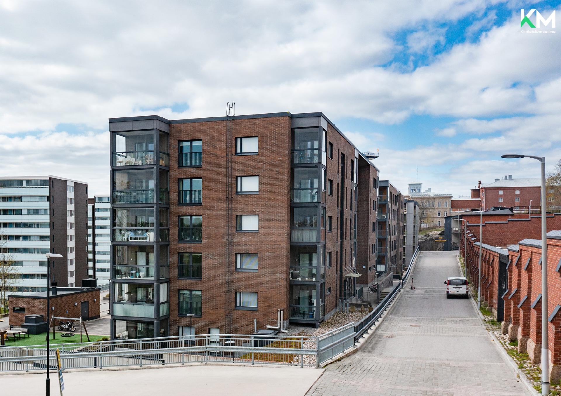 Tiililinnankatu 2 A, Kakolanmäki, Turku