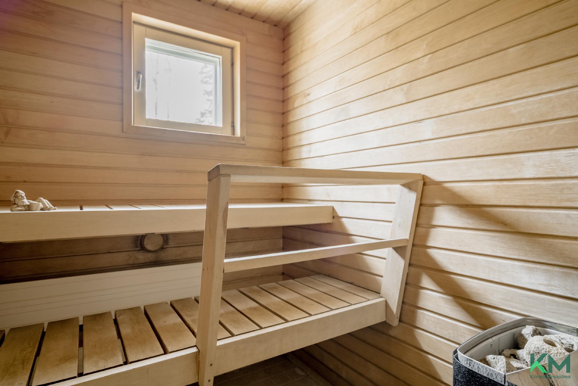 Kyläkaivontie 2, Hiekkaharju, Vantaa