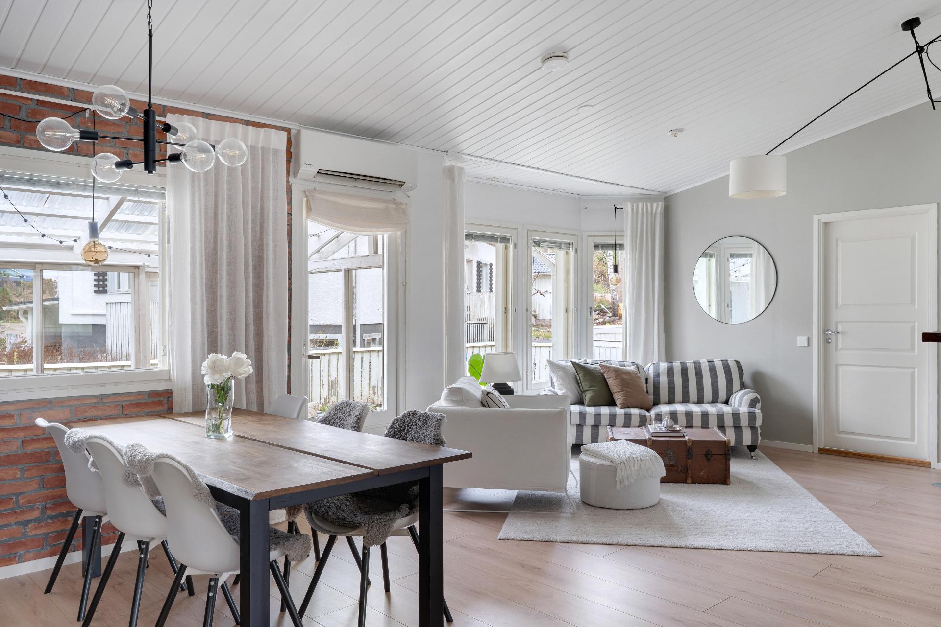 Ollaksentie 24, Pihlajarinne, Espoo