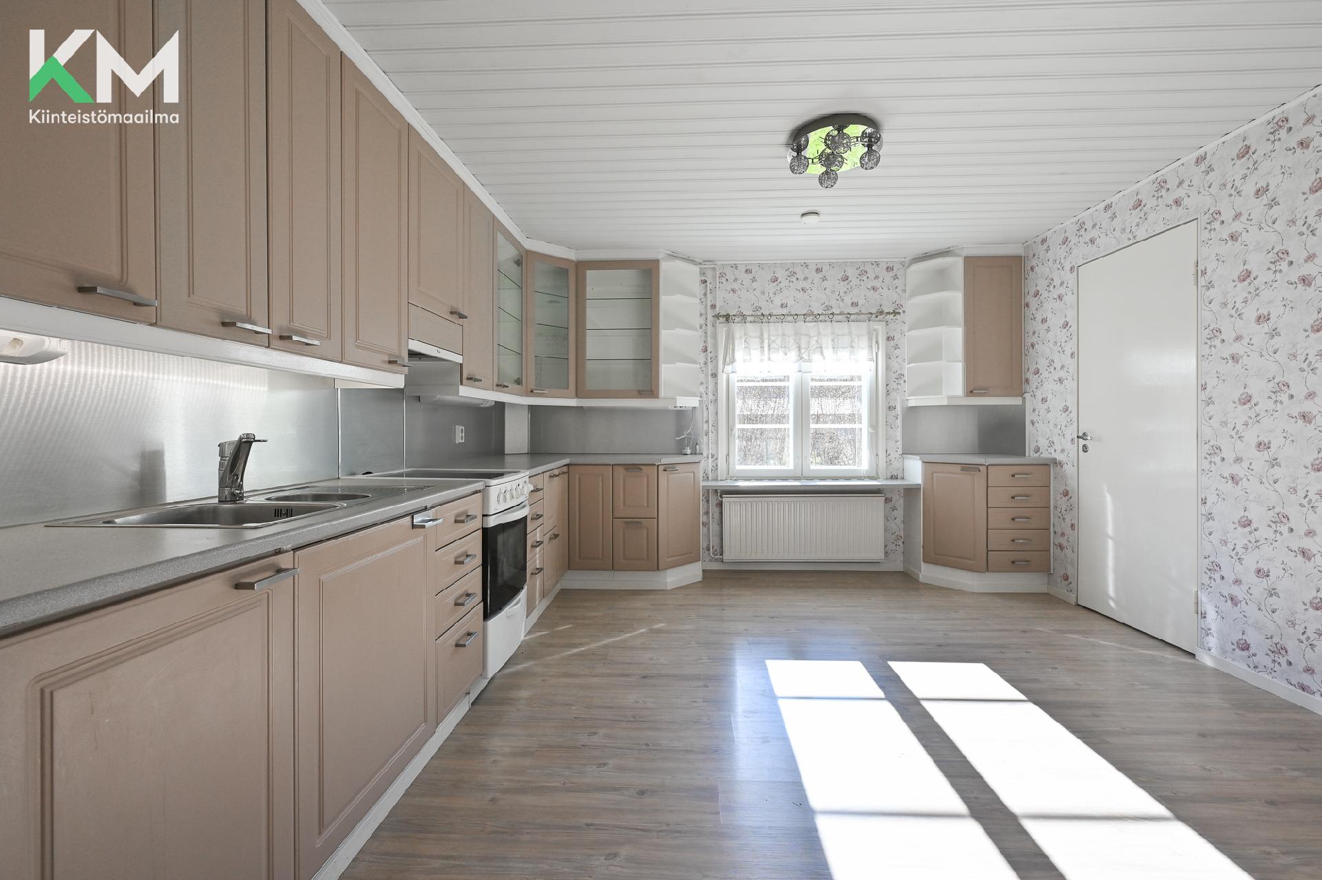 Riistatie 32, Autio, Kurikka