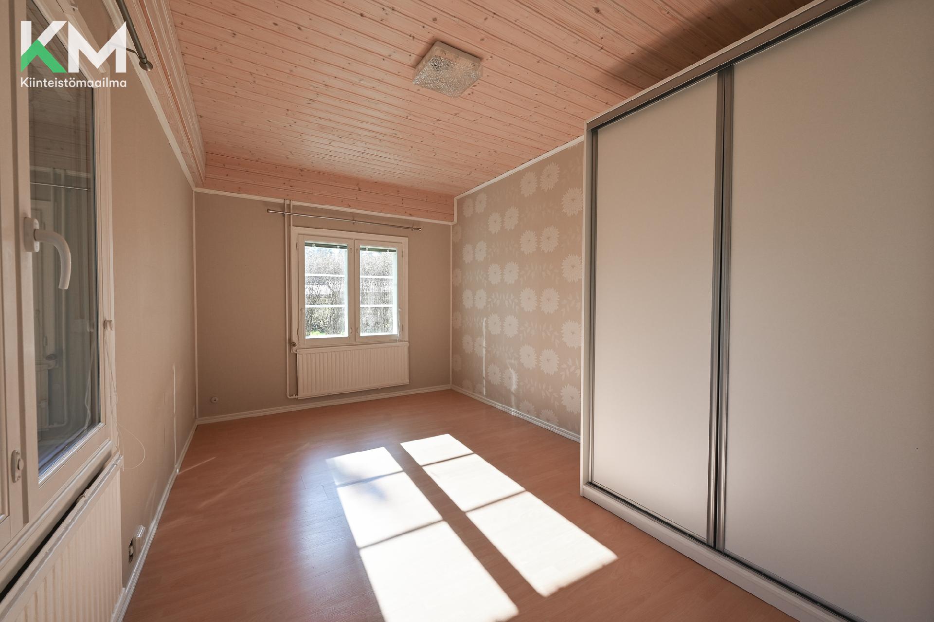 Riistatie 32, Autio, Kurikka