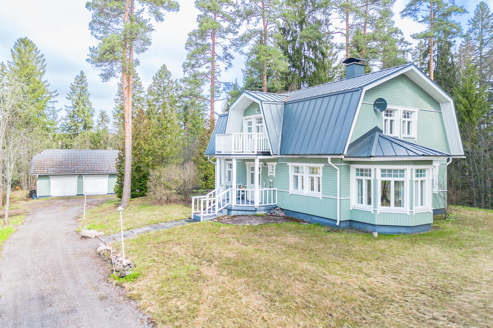 Suomiehentie 180, Hyvinkää