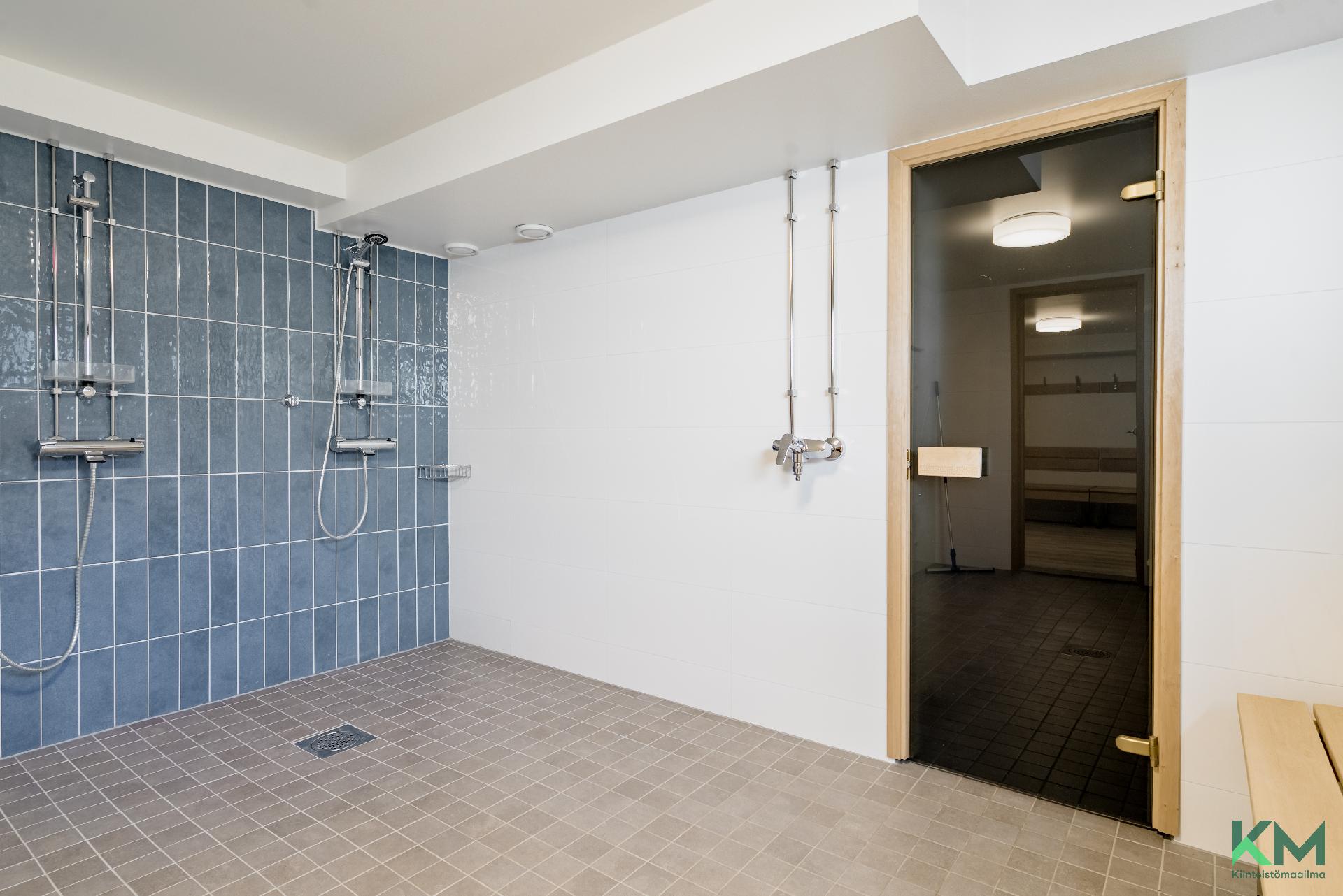 Taloyhtiön kylpyhuone