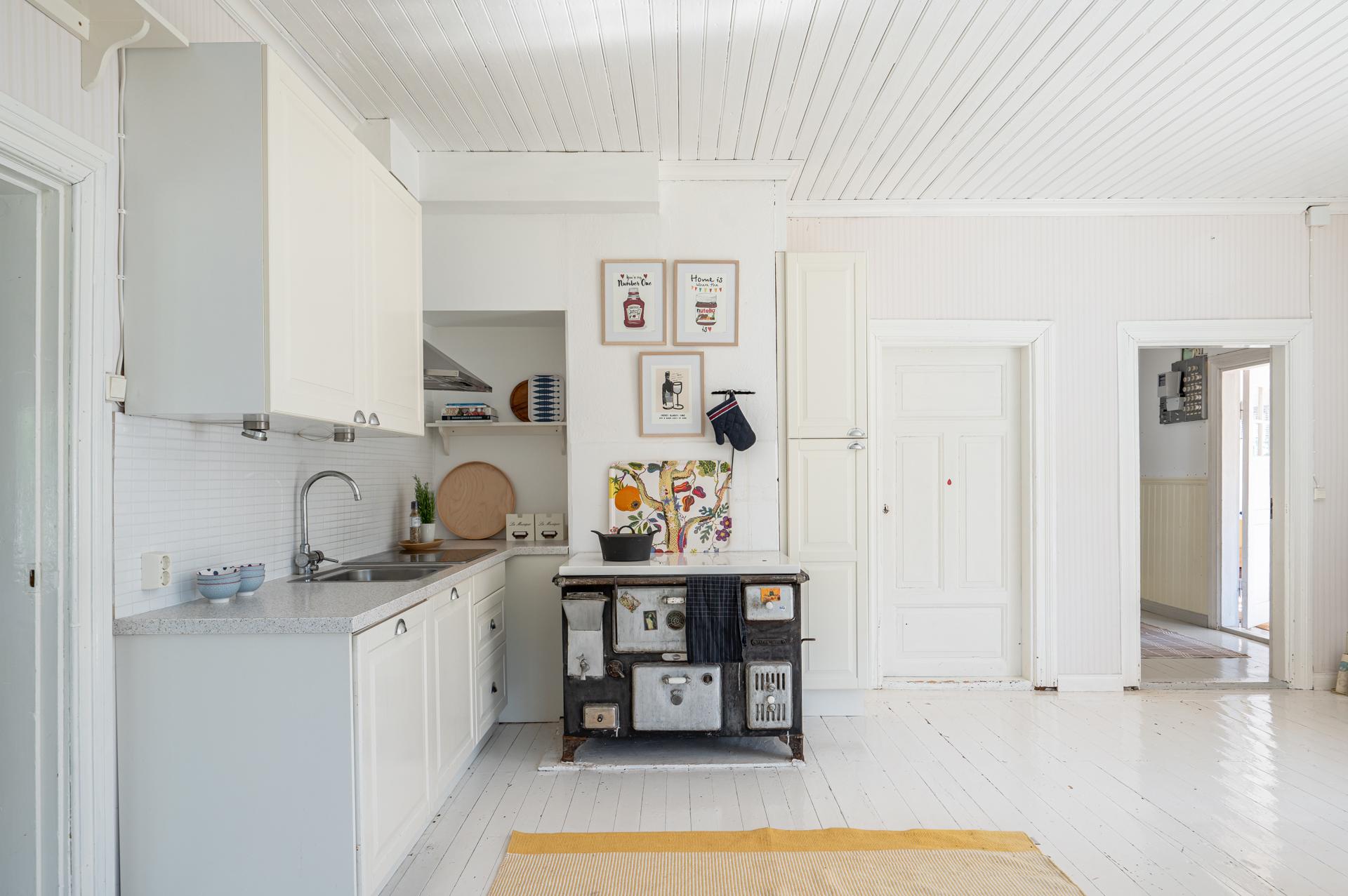 Vanha hella toimii katseenvangitsijana