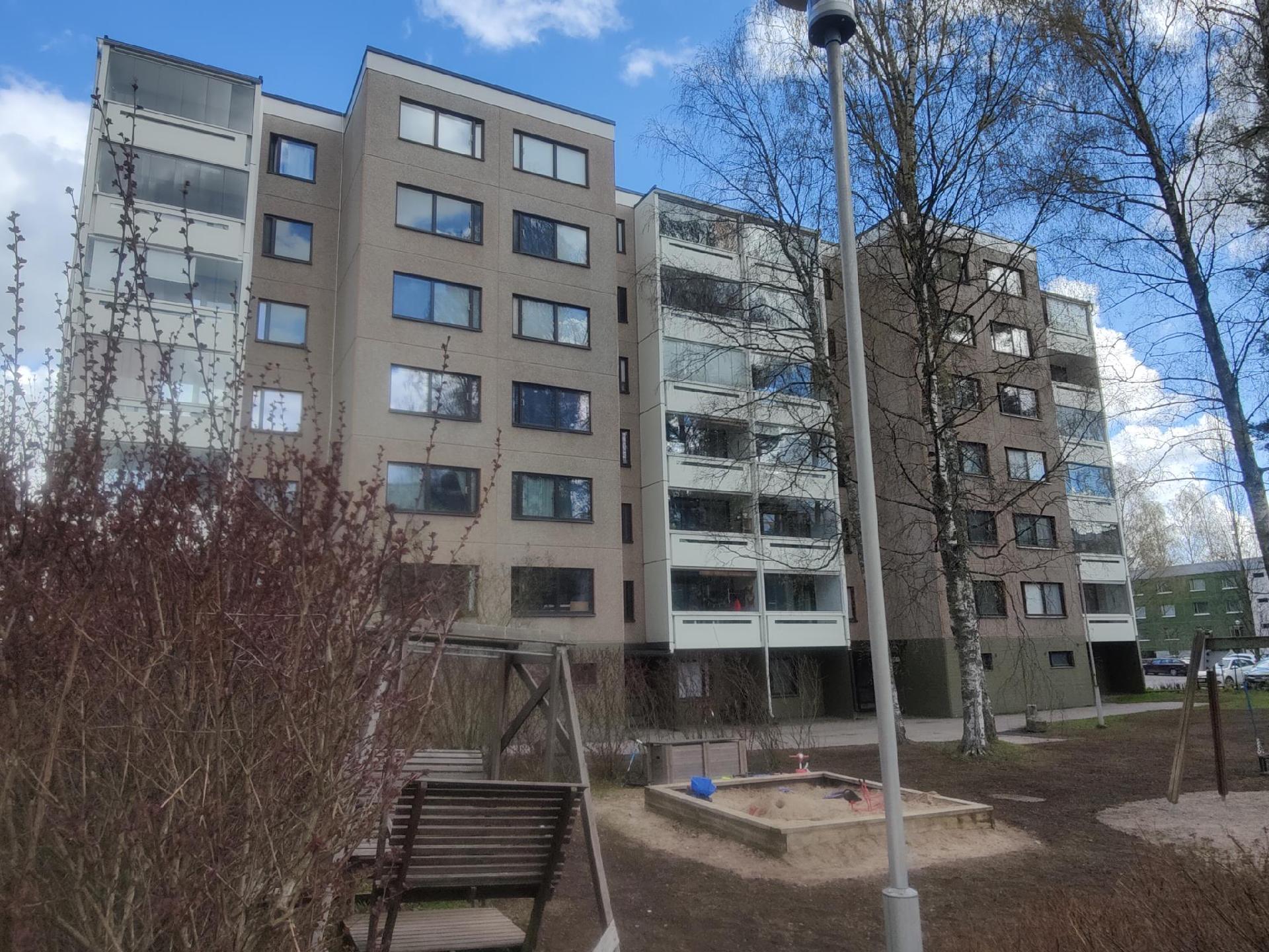 Teuvo Pakkalan tie 12, Pohjois-Haaga, Helsinki