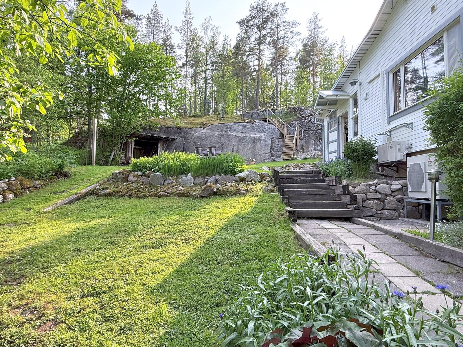 Tapsitie 1, Veklahti, Kirkkonummi