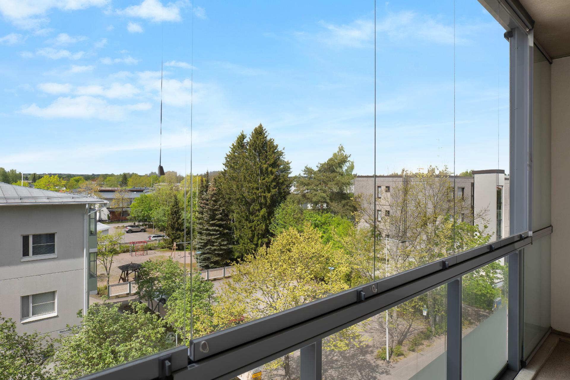 Hernekuja 1, Viertola, Vantaa