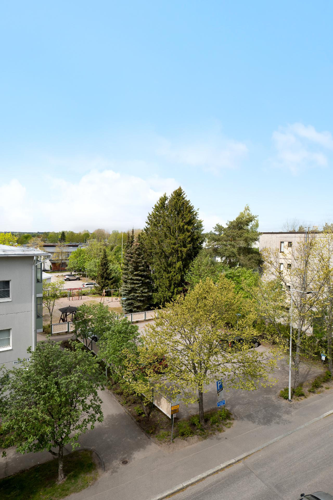 Hernekuja 1, Viertola, Vantaa