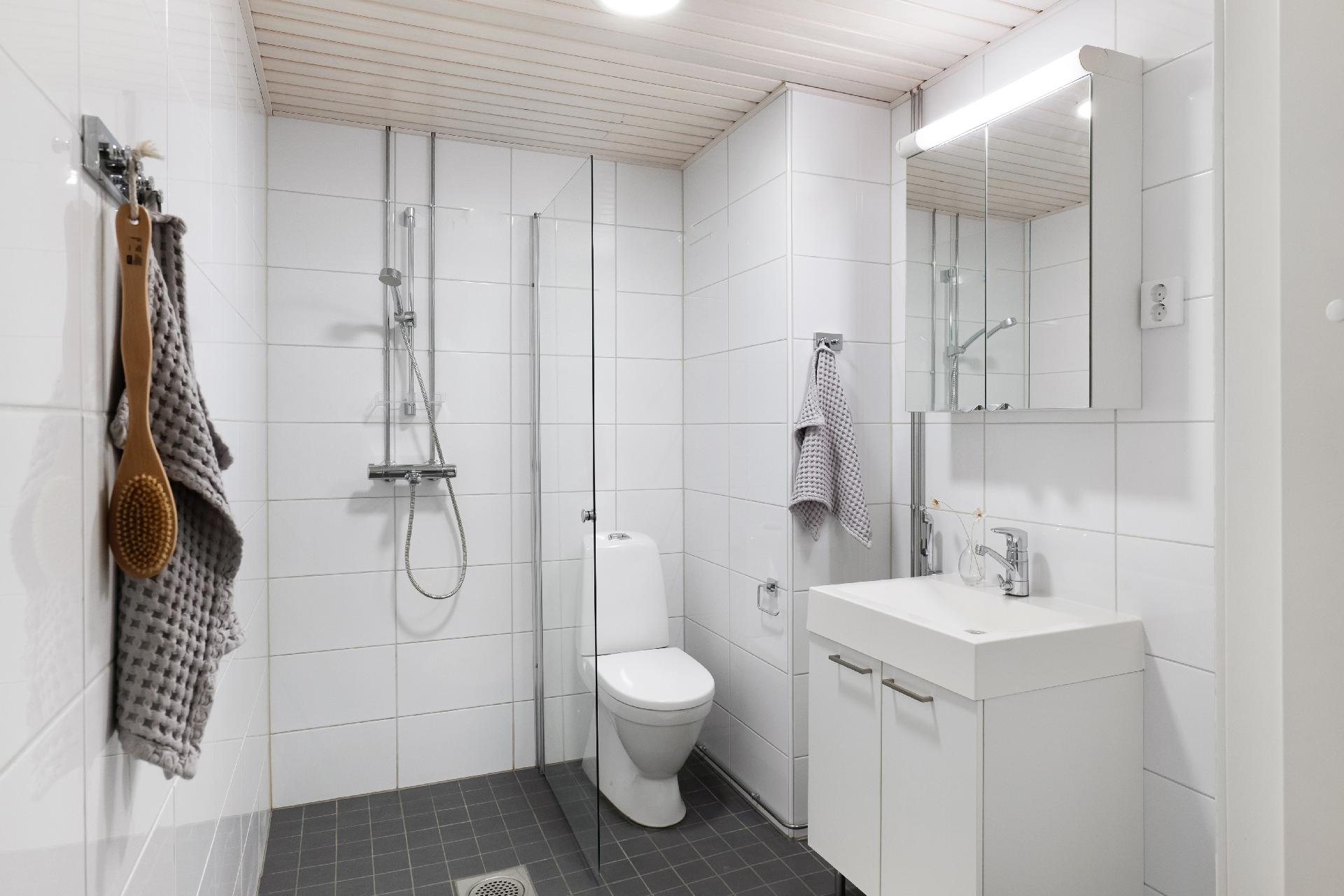 Pesutornille tila oikealla