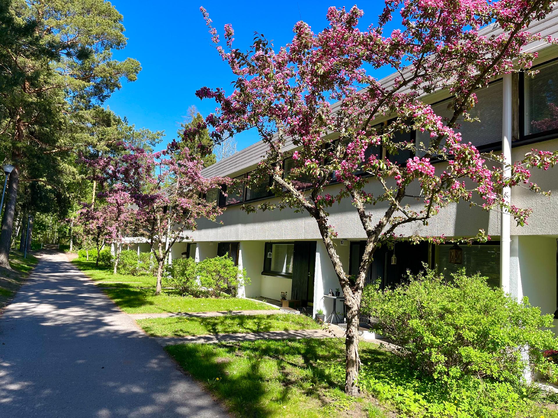 Porslahdentie 2, Vuosaari, Helsinki