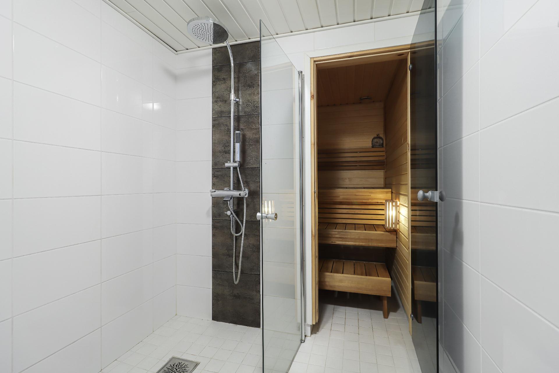 Käpylinnuntie 8, Tapaninvainio, Helsinki