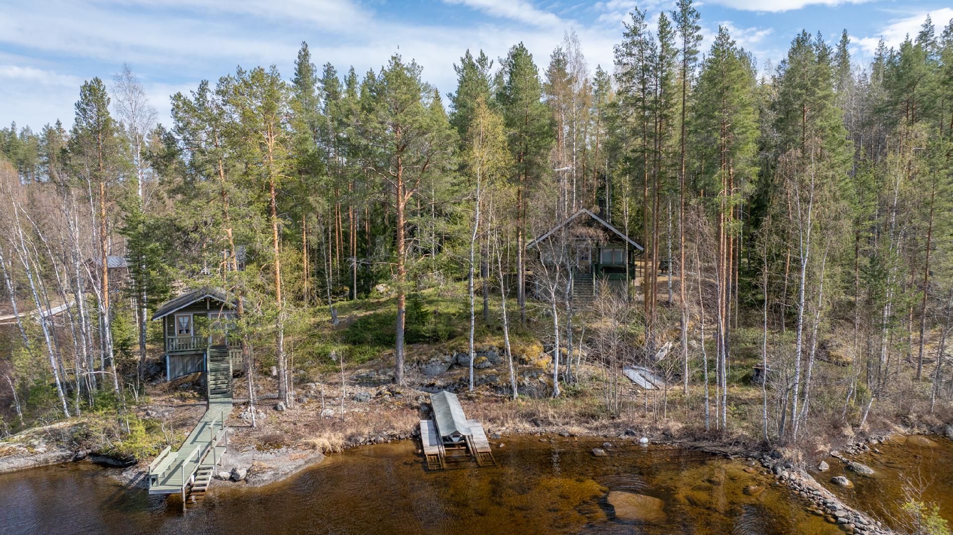 Karkalliontie 46 