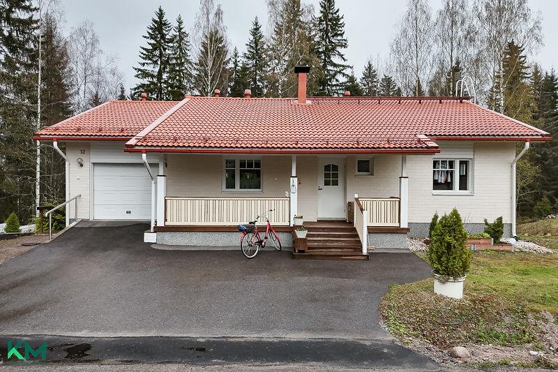 Kuningattarentie 12, Turranmetsä, Nastola