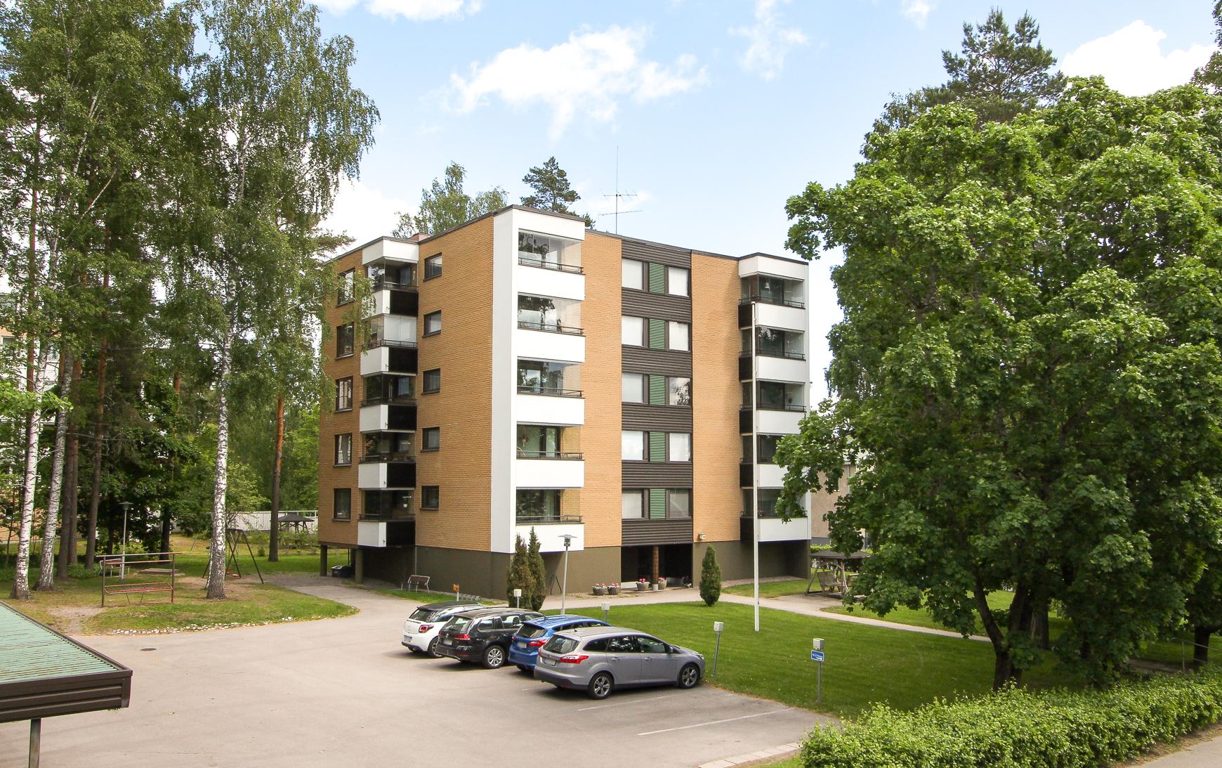 julkisivua edestä